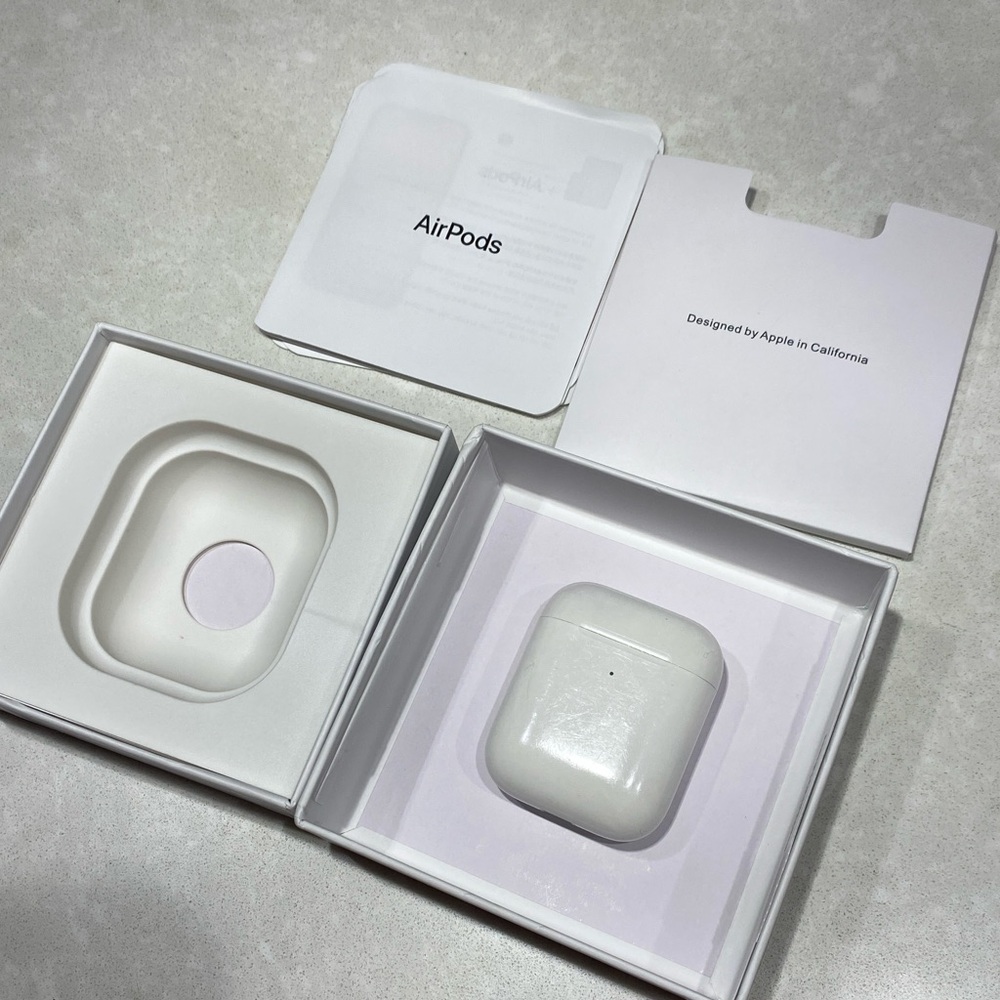 Apple AirPods (3rd Generation)MagSafe Charging Case only with box⭐️⭐️⭐️⭐️